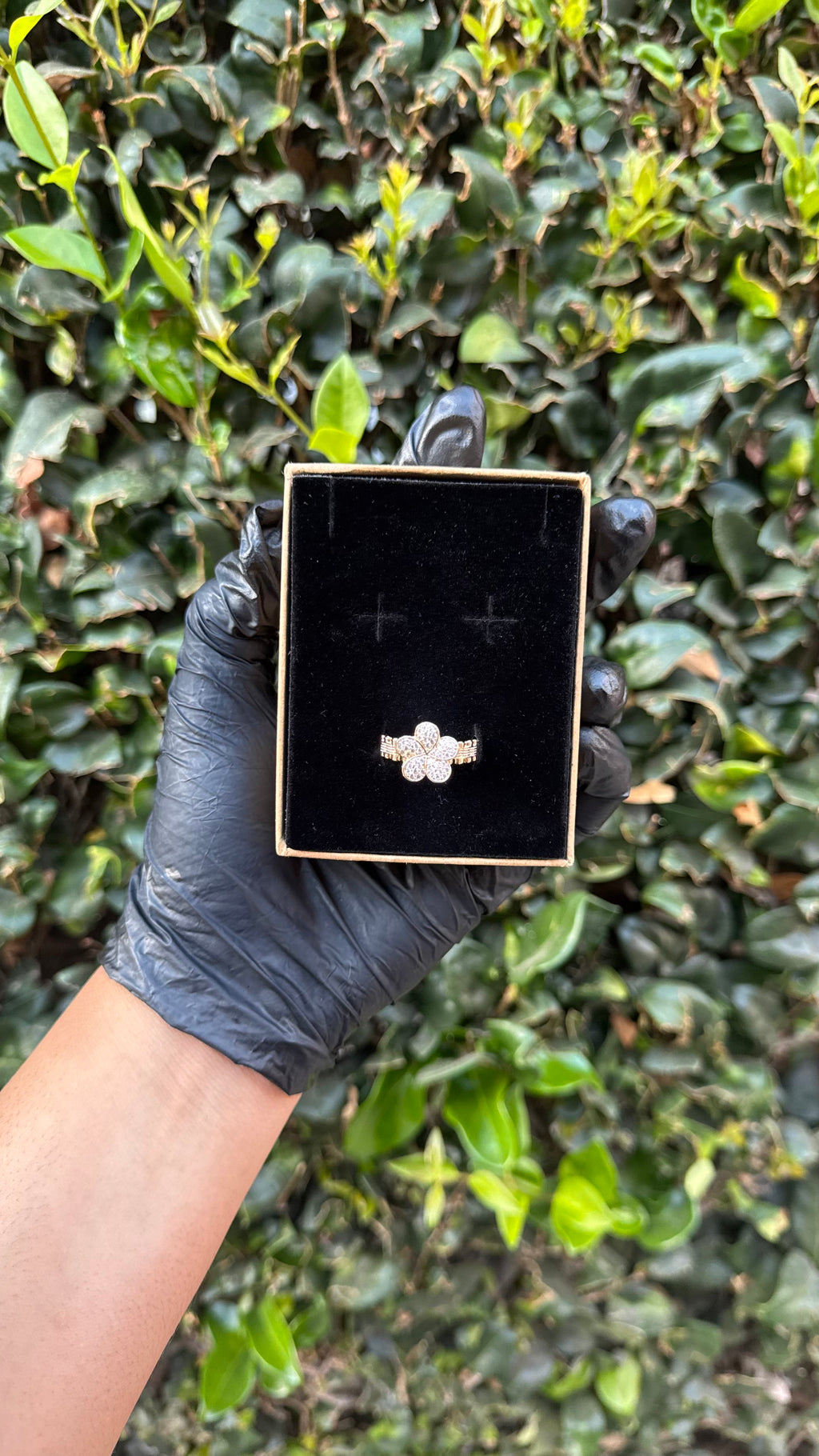 Diamond Rollie Flower